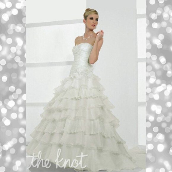 NWT Moonlight Bridal Wedding Gown H1121 White 10 - Picture 1 of 5
